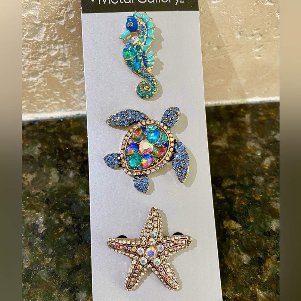 Ocean/beach theme brooches